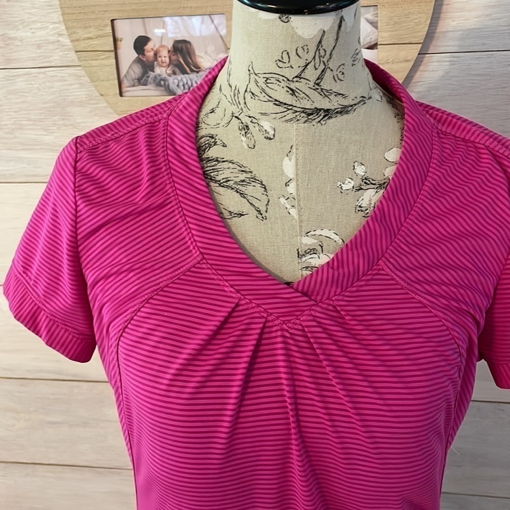 *athletic Pink Top S - Picture 2 of 5